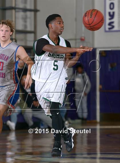 Thumbnail 2 in Christian Brothers vs. El Cerrito (St. Hope Elite Classic) photogallery.