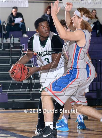 Thumbnail 3 in Christian Brothers vs. El Cerrito (St. Hope Elite Classic) photogallery.