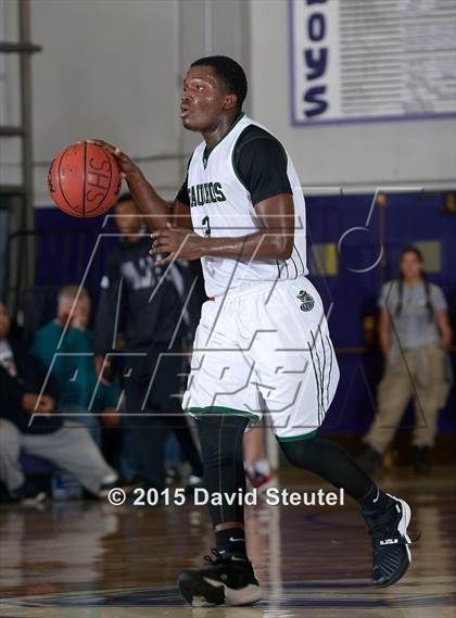 Thumbnail 3 in Christian Brothers vs. El Cerrito (St. Hope Elite Classic) photogallery.