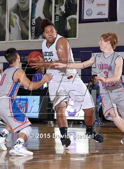 Thumbnail 2 in Christian Brothers vs. El Cerrito (St. Hope Elite Classic) photogallery.