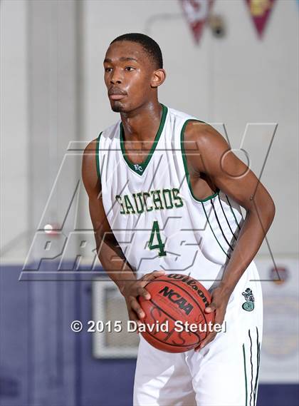 Thumbnail 1 in Christian Brothers vs. El Cerrito (St. Hope Elite Classic) photogallery.