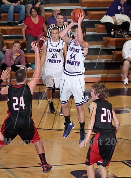 Thumbnail 1 in Cocke County @ Sevier County photogallery.