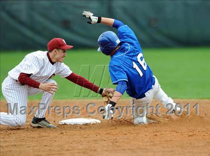 Thumbnail 3 in Deer Park @ Hauppauge photogallery.