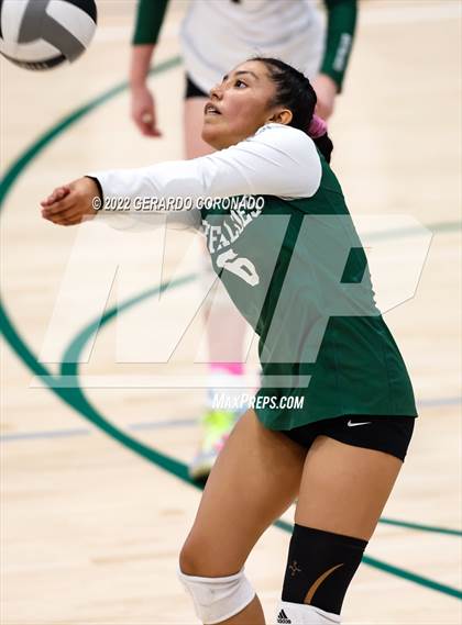 Thumbnail 1 in Sierra @ Manteca photogallery.