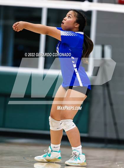 Thumbnail 1 in Sierra @ Manteca photogallery.