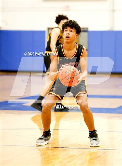 Thumbnail 2 in Cooper vs St. Henry photogallery.