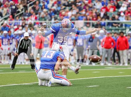 Thumbnail 3 in Katy vs  Westlake (UIL 6A DII Semifinal) photogallery.