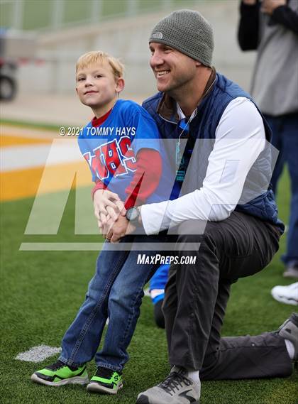 Thumbnail 3 in Katy vs  Westlake (UIL 6A DII Semifinal) photogallery.