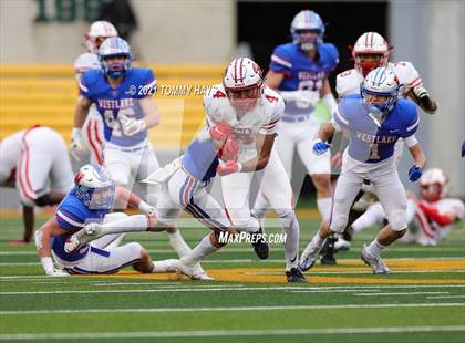Thumbnail 3 in Katy vs  Westlake (UIL 6A DII Semifinal) photogallery.