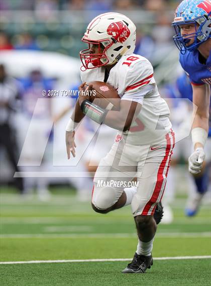 Thumbnail 2 in Katy vs  Westlake (UIL 6A DII Semifinal) photogallery.