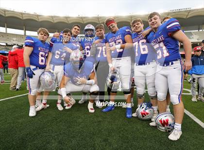 Thumbnail 2 in Katy vs  Westlake (UIL 6A DII Semifinal) photogallery.