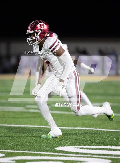Thumbnail 1 in Warner Robins vs Jones County (GHSA AAAAA Round 3 Playoff) photogallery.