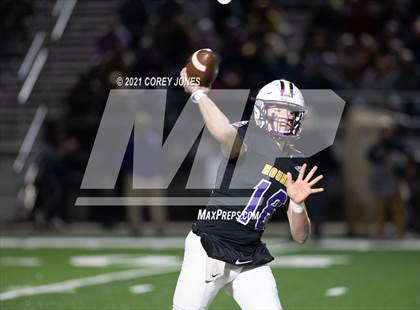 Thumbnail 2 in Warner Robins vs Jones County (GHSA AAAAA Round 3 Playoff) photogallery.