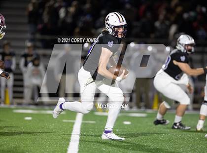 Thumbnail 1 in Warner Robins vs Jones County (GHSA AAAAA Round 3 Playoff) photogallery.