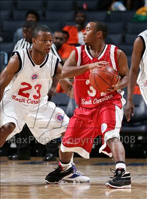 Thumbnail 2 in 11th Annual Carolinas All-Star Classic  photogallery.