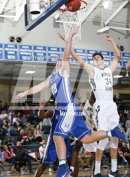 Thumbnail 1 in Hamilton Heights Christian Academy vs McCallie (Dr Pepper TEN Classic) photogallery.
