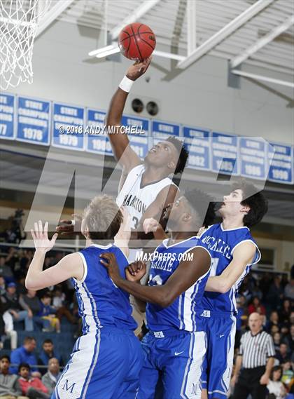 Thumbnail 3 in Hamilton Heights Christian Academy vs McCallie (Dr Pepper TEN Classic) photogallery.