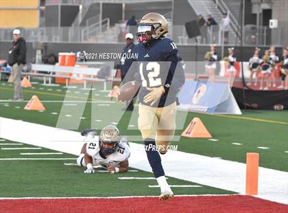 Thumbnail 1 in Central Catholic vs. Mater Dei Catholic (CIF State D2-AA Final) photogallery.