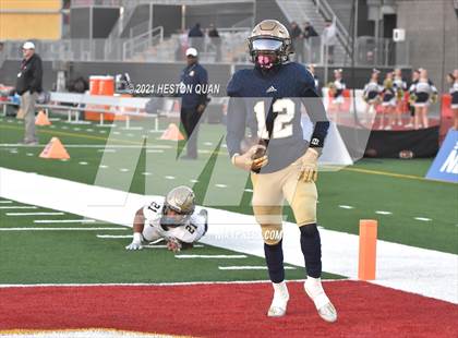 Thumbnail 3 in Central Catholic vs. Mater Dei Catholic (CIF State D2-AA Final) photogallery.
