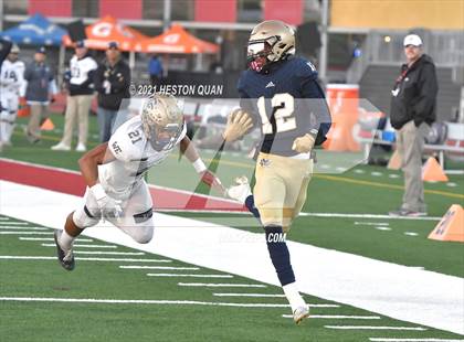 Thumbnail 1 in Central Catholic vs. Mater Dei Catholic (CIF State D2-AA Final) photogallery.