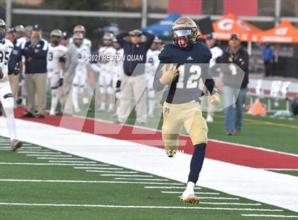 Thumbnail 2 in Central Catholic vs. Mater Dei Catholic (CIF State D2-AA Final) photogallery.