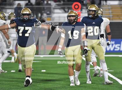 Thumbnail 3 in Central Catholic vs. Mater Dei Catholic (CIF State D2-AA Final) photogallery.