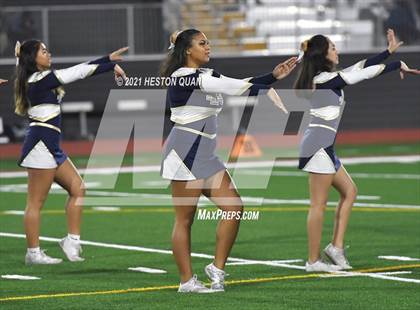 Thumbnail 3 in Central Catholic vs. Mater Dei Catholic (CIF State D2-AA Final) photogallery.