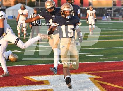 Thumbnail 3 in Central Catholic vs. Mater Dei Catholic (CIF State D2-AA Final) photogallery.