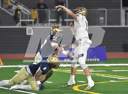 Thumbnail 3 in Central Catholic vs. Mater Dei Catholic (CIF State D2-AA Final) photogallery.
