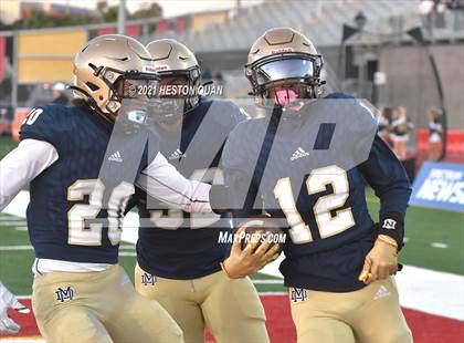 Thumbnail 3 in Central Catholic vs. Mater Dei Catholic (CIF State D2-AA Final) photogallery.