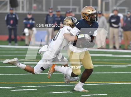 Thumbnail 3 in Central Catholic vs. Mater Dei Catholic (CIF State D2-AA Final) photogallery.