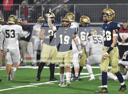 Thumbnail 3 in Central Catholic vs. Mater Dei Catholic (CIF State D2-AA Final) photogallery.