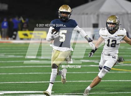 Thumbnail 3 in Central Catholic vs. Mater Dei Catholic (CIF State D2-AA Final) photogallery.