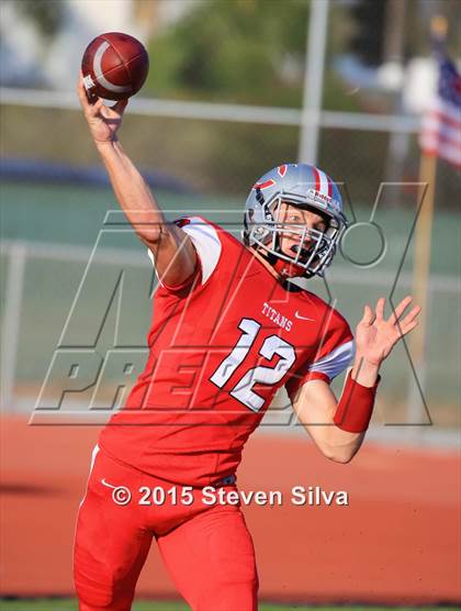 Thumbnail 3 in Colony vs. Alemany (2015 SoCal Honor Bowl) photogallery.