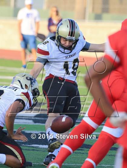 Thumbnail 2 in Colony vs. Alemany (2015 SoCal Honor Bowl) photogallery.