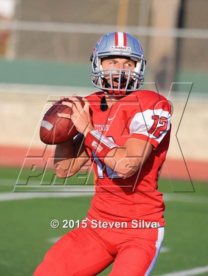 Thumbnail 2 in Colony vs. Alemany (2015 SoCal Honor Bowl) photogallery.