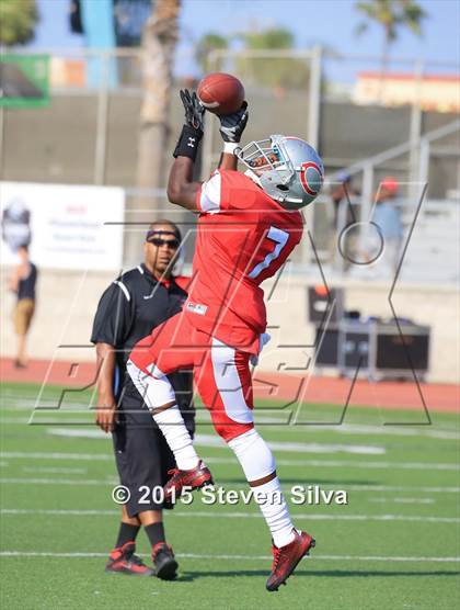 Thumbnail 1 in Colony vs. Alemany (2015 SoCal Honor Bowl) photogallery.