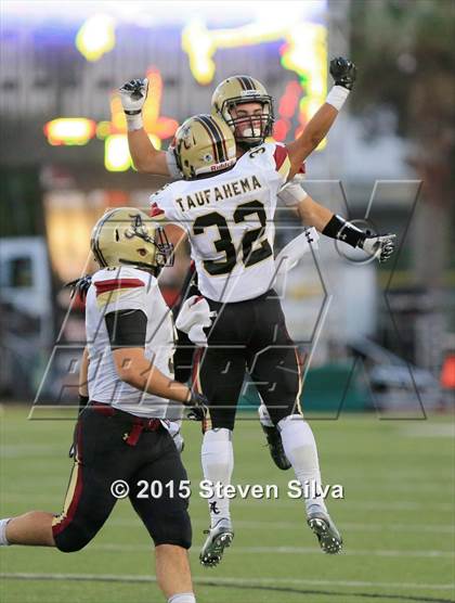 Thumbnail 2 in Colony vs. Alemany (2015 SoCal Honor Bowl) photogallery.