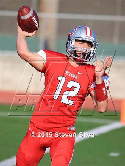 Thumbnail 1 in Colony vs. Alemany (2015 SoCal Honor Bowl) photogallery.
