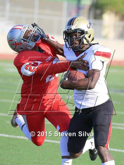 Thumbnail 2 in Colony vs. Alemany (2015 SoCal Honor Bowl) photogallery.