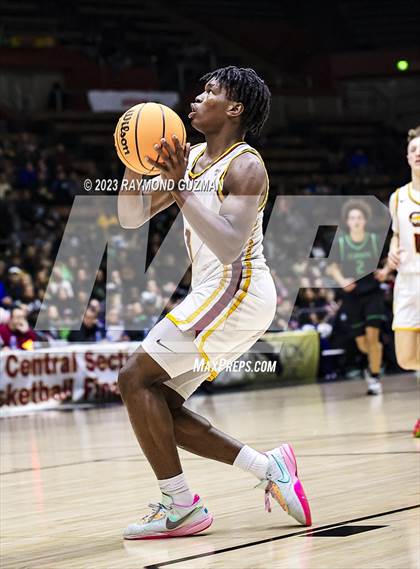 Thumbnail 2 in St. Joseph vs. Clovis West (CIF CS D1 Championship) photogallery.