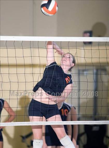 Thumbnail 1 in Pitman vs Summerville (Oakdale Invitational) photogallery.