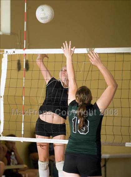 Thumbnail 3 in Pitman vs Summerville (Oakdale Invitational) photogallery.