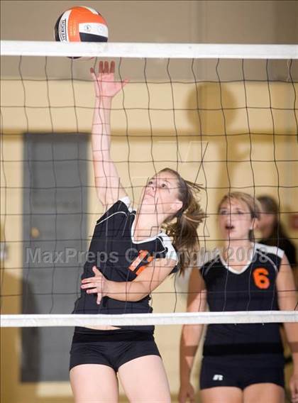 Thumbnail 1 in Pitman vs Summerville (Oakdale Invitational) photogallery.