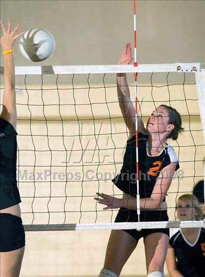 Thumbnail 3 in Pitman vs Summerville (Oakdale Invitational) photogallery.