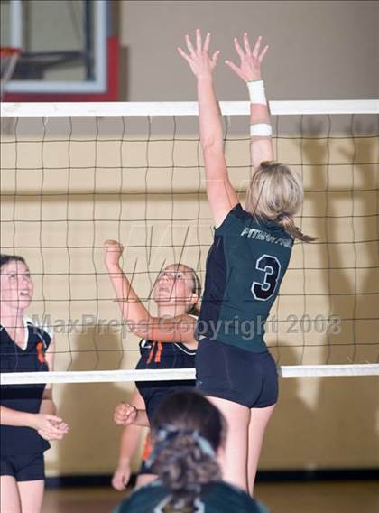 Thumbnail 1 in Pitman vs Summerville (Oakdale Invitational) photogallery.