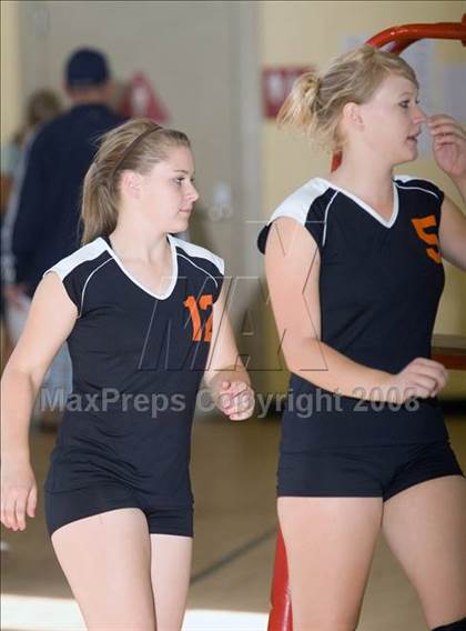 Thumbnail 3 in Pitman vs Summerville (Oakdale Invitational) photogallery.