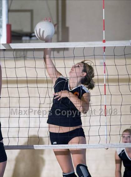 Thumbnail 2 in Pitman vs Summerville (Oakdale Invitational) photogallery.
