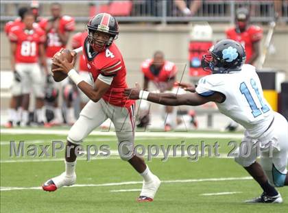 Thumbnail 3 in Camden County vs. Glenville (Kirk Herbstreit National Kickoff Classic) photogallery.
