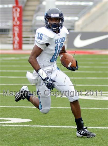 Thumbnail 3 in Camden County vs. Glenville (Kirk Herbstreit National Kickoff Classic) photogallery.